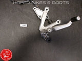 Honda VTR 1000 SC45 SP2 Fussrastenanlage rechts RVT RC51 V485
