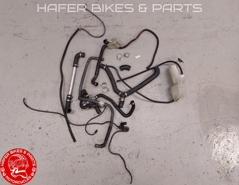 Honda VTR 1000 SC45 SP2 KONVOLUT Behälter Schläuche für Wasserkühler Motor V488