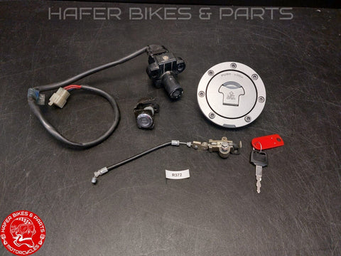 Honda VTR 1000 SC45 SP1 lock set ignition lock tank cap R372