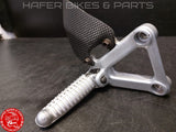 Ducati 916 996 748 998 Fussrastenanlage rechts Carbon Versenschützer R999