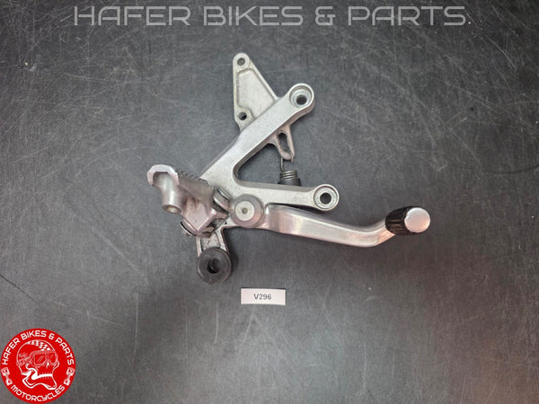 Honda VTR 1000 SC45 SP1 Fussrastenanlage rechts V296