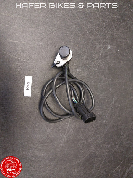 Ducati 848 1098 1198 Speedometer Sensor Speed ​​Sensor 55240372E R906