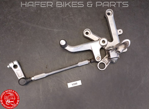 Honda VTR 1000 SC45 SP1 Fussrastenanlage links Rearset left V200