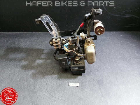 Honda CB750 Four K1 K2 K3 K4 K5 K6 Batteriehalter mit Anbauteilen holder V772