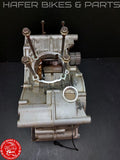 Ducati 996 S Motorgehäuse für Motor Zylinderkopf Kolben Engine V138