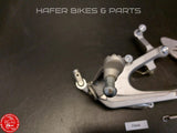 Yamaha YZF R1 RN12 04-06 Fussrastenanlage rechts Fussraste Rearset Right F644