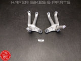 Honda VTR 1000 SC45 SP1 Soziusrasten Anlage Paar Fussrasten Rearset V198